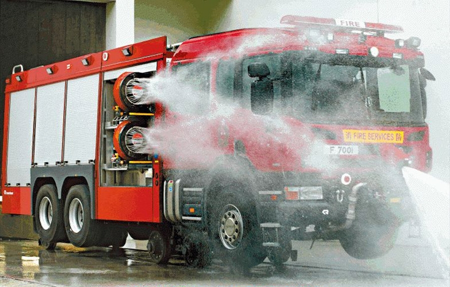 路轨两用消防车3