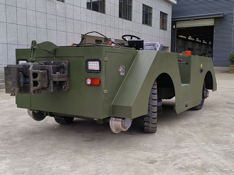 HTR105E battery-powered tractor