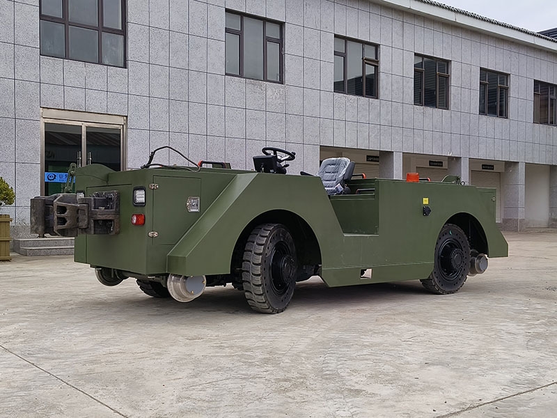 HTR105E battery-powered tractor