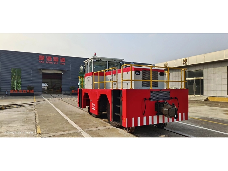 HTR120 internal combustion tractor