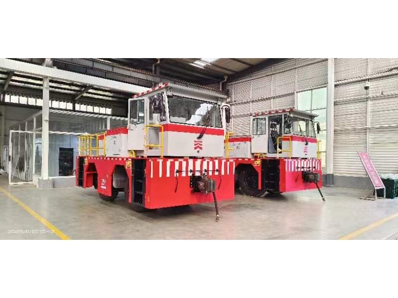 HTR120 internal combustion tractor