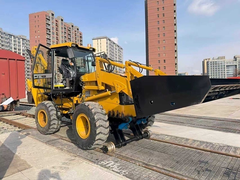 Multi-functional sand loading machine for both road and rail use