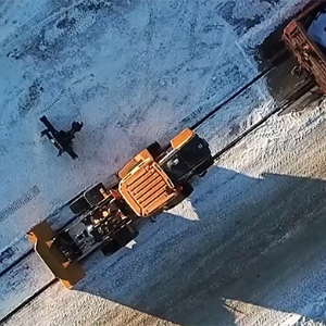 Road-rail dual-purpose loader tractor