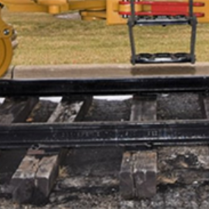 Road-rail dual-purpose loader tractor