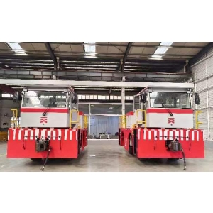 HTR120 internal combustion tractor