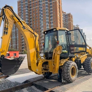 Multi-functional sand loading machine for both road and rail use