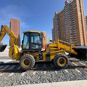 Multi-functional sand loading machine for both road and rail use