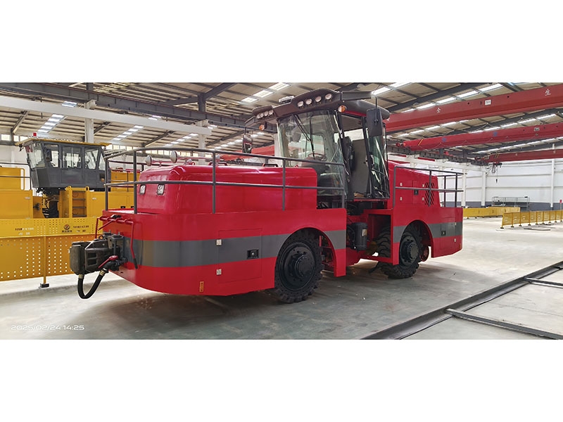 HTR120内燃公铁两用牵引车