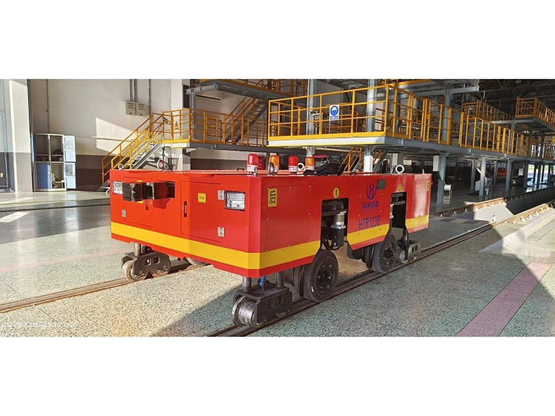 新能源公铁两用车HTR103E